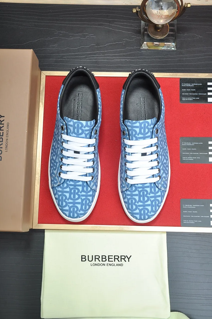 Men's shoes💰480💶[Burberry] (cowhide lining) classic low-top sneakers｜Imported cowhide with classic plaid fabric｜Cow leather lining｜Original outsole｜Fine workmanship and comfortable to wear Size: 38-44 (customized at 45)
